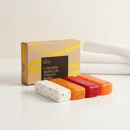 Kit Natura Ekos Castanha Maracujá Pitanga Buriti em cena lifestyle clean de pós-banho