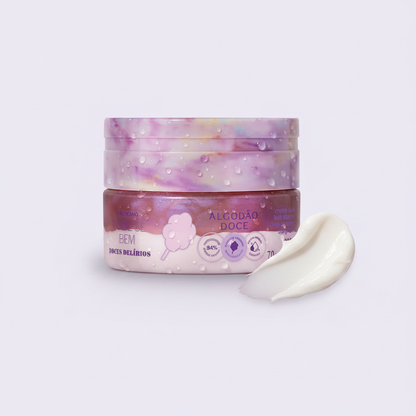 Creme Duo Hidratante Corporal Cuide-se Bem Doces Delírios - fundo lavanda com gotas