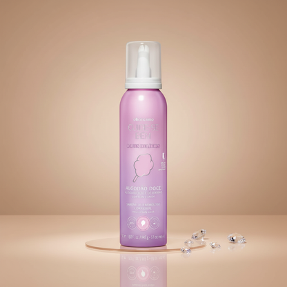 Sabonete em Mousse Cuide-se Bem Doces Delírios - superfície nude com pedras claras