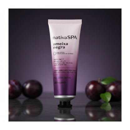 Creme de Mãos Nativa Spa Ameixa Negra - Ambiente com ameixas