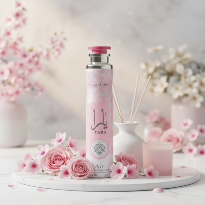Composição artística do Lattafa Yara Air Freshener com flores