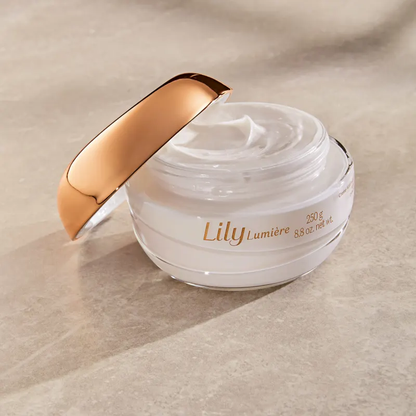 Lily Lumière Déodorant Corps Hydratant Crème Satinée, 250 g
